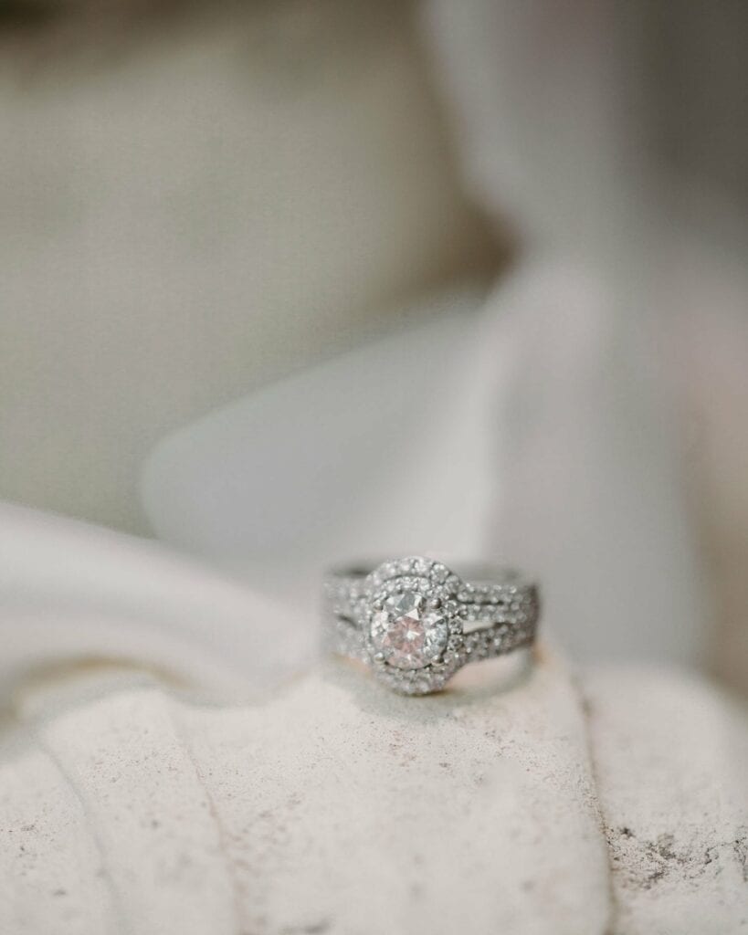 Sedona Wedding Venue Photos || Jane in the Woods in the Red Rocks 