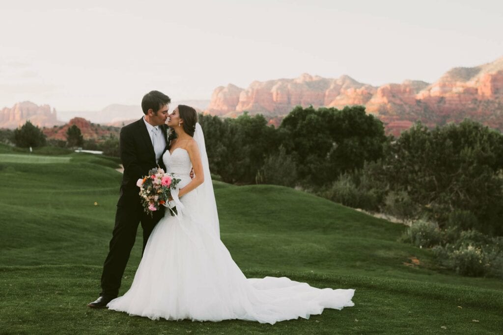 Sedona Wedding Venue Photos || Jane in the Woods in the Red Rocks 