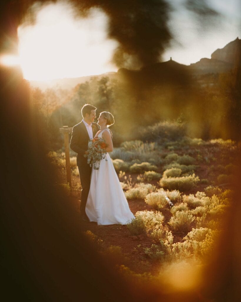 Sedona Wedding Photographer and Planner at Creekside Inn & Red Rocks at Schnebly Hill